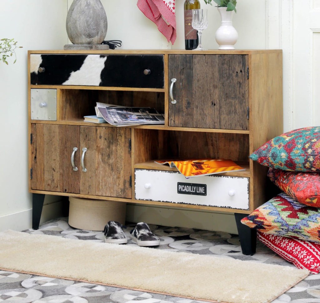 drewniana komoda loftowa z metalowe nogi