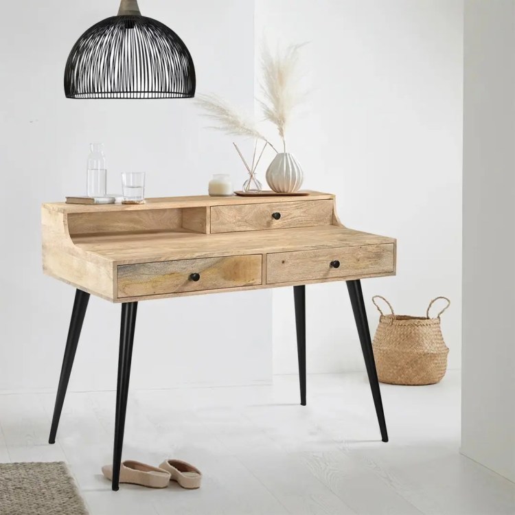 Biurko drewniane w stylu loftowym z szufladami i półką, wykonane z naturalnego drewna mango – meble industrialne Karina Meble